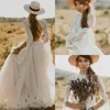 2020 Boho A-Line Bröllopsklänningar Elegant Full Lace Bridal Dress Jewel Långärmad Sweep Train Hollow Back Custom Made Vestidos de Novia