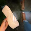 Su geçirmez Platformu Yüksek Topuk PVC Yaz 2020 Yeni Ayakkabı Kadınlar Açık Plaj Sandalet Şeffaf Kaymaz Dayanıklı Terlik Bayanlar