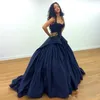 2019 Nuovi abiti da sera arabi formali Sweetheart con apertura sul retro Ruffles Sweep Train Formal Navy Blue Prom Abiti per occasioni speciali Custom economici