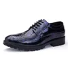 Noir bleu cool desinger brogue oxford chaussures pour hommes italien formel salle de bal robe chaussures nouveau mâle en cuir verni chaussures plates