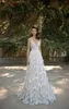 Berta Amazing Wedding Dresses Spaghetti mangas Backless vestidos de noiva Lace 3D Appliqued Trem da varredura frisada A linha de Vestido de Noiva 46