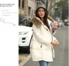 Женский бренд 2019 новая мода длинные зимние куртки толстые женские пальто с капюшоном пуховик Parka плюс размер черный / белый S-4XL BY1421
