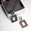 Orecchini a bottone pendenti con scatola quadrata con geometria scintillante di diamanti all'ingrosso e alla moda per donne e ragazze