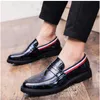 Sapatas Dos Homens dos homens Apontou Toe Clássico Moda Preto / vermelho de Negócios Sapatos Oxford Sapatos Confortáveis ​​Homens Flats Festa de Casamento Sapato BM697