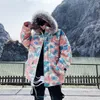 Herrarna ner parkas tjock vinterjacka män kamouflage huva parka päls 2022 man hajuku japansk streetwear slips färg plus size kk32731