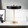Modern Minimalista Metal Levou lâmpadas de mesa para sala de estar Mesa de mesa luz de luxo quarto de cabeceira lâmpada de mesa