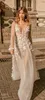 Berta 2020 Muse Plunge V cou Mariage Robes de mariée avec 3D Flora Appliques une ligne basse sans dos Sheer manches longues balayer robe Boho Bridal Robe