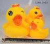 6 pieces / bag baby shower mini random small animal toy pinch BB sound PVC plastic baby bath toys