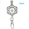 Blanda 18mm Metal Ginger Snap Button Badges Hängsmycke Halsband Blomma Snap Button Lanyard Fit Smycken Charms 40st