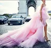 2019 billig mode rosa tiered hög lågt tutu prom klänningar av axeln puffy tiered ruffles långa prom klänningar chic tulle prom klänning