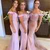 Nowe tanie afrykańskie różowe sukienki druhny syrena z ramion koronkowe aplikacje kwiaty długość podłogi na wesele sukienki dla gości sukienki 403