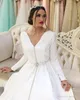 Árabe Dubai barato simples do casamento Vestidos V Neck apliques de contas manga comprida vestido de casamento Sweep Trem vestidos de noiva robe de mariée