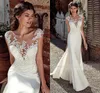 2023 Modest Soft Satin Scoop Mermaid Wedding Dresses With Lace Appliques Sheer Bridal Clowns Illusion Back Robe de Mariee314L