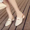 Donne Slifori piatte Donne Casualmente Scarpe Casualità Scivolano Slides Buckle Muli Muli quadrati SCARPE CHEEL SCAGLI