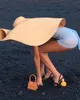 Venda quente - Sandálias Gladiador das Mulheres Moda Selena Gomez Nude Black Buckle Strap Bombas de salto alto sapatos de casamento mais tamanho