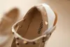 2019 vente chaude filles mode sandales enfants chaussures en cuir enfants Rivets loisirs baskets enfants princesse chaussures de danse