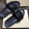 Tofflor Sandaler Designer Slides Top Designer Skor Animal Design Huaraches Flip Flops Loafers för och kvinnor efter sko