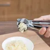 Wholesale Stainless Steel Garlic crush Pressing device Grade Hand Presser Crusher Ginger Squeezer Slicer Masher Ginger Kitchen Tool