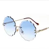 WholeScalloped Randlose Sonnenbrille, runde, stilvolle Designer-Sonnenbrille mit Farbverlauf für Damen, Retro-Sonnenbrille in Blumenform, 2018, cla6899296