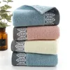 Serviette de lavage absorbante douce en coton Jacquard pour augmenter l'épaississement des serviettes de visage pour Couple adulte en gros