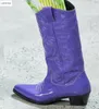 2019 neue Damen-Stickerei-Halbstiefel mit mittlerer Wade, Stiefeletten aus Lackleder, Damen-Show-Stiefel, Damen-Westernstiefel mit spitzer Zehenpartie, Slip-on-Stiefel