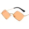 jaren 90 hippie vintage zonnebril voor vrouwen mannen festival rave party diamant ontwerper zonnebril dames brillen rood roze brillen