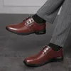 Chaussures formelles pour hommes en cuir véritable trou d'aération courte en peluche hommes chaussures classiques chaussures de bureau hommes élégant bota masculina zapatos de seguridad