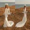 Modest 2020 Mermaid Satin Sukienki Ślubne Z Długim Rękawem Backless Suknie Ślubne Sweep Pociąg Suknia Weddingowa Boho Country Robe de Mariée