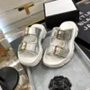 Весеннее лето 2023 модные дамы двойные серебряные металлические кожаные шнуры сандалии