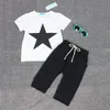 Babys Set 2019 Новая летняя буква Baby Boy Suit Suit Set 2 шт. Шляп Футболка Брюки Летний наряд для Toddler Vestidosbaby Наборы одежды 2019 Summ