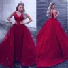 Paljetter Röda Glänsande Balklänningar Sjöjungfru med avtagbart tåg V-hals aftonklänningar Anpassad formell festklänning robes de soir￩e