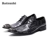 Batzuzhiの手作りの男性の靴尖った金属のチップレザードレスシューズメンズビジネスレースアップZapatos de Hombre、ビッグサイズ38-46！