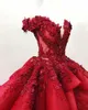 الأحمر الداكن معطلة الكتف الكرة بثوب Quinceanera فساتين 3D الزهور يزين الاجتياح قطار مساء الحفلة الراقصة الحزب الرسمي ثوب