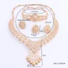 Mode Afrikaanse Sieraden Set Nigeriaanse Bruiloft Dubai Vergulde Sieraden Sets voor Vrouwen Beste Bruidsgeschenken Bloem Ketting Set