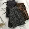 Kvinna designer sportshorts leopard print casual shorts kvinnor bär lös vild hög midja hip bredben heta byxor sexig lyx mode varm försäljning