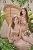 Rose Gold Sequins Bridesmaid Платья платья линии Spaghetti шифон дешевые дешевые длинные пляжные свадебные гостевые платье