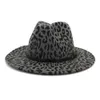 Sombrero Fedora de Panamá de ala ancha Vintage para exteriores para hombres y mujeres, sombreros Fedora de fieltro, gorras con estampado de leopardo, gorra Trilby de Jazz de 60 CM