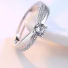 Cross Cubic Zirconia Ring Solitaire Crystal Open Justerbara engagemang Bröllopsringar för kvinnor Fashion Jewelry Will och Sandy Drop Ship 080471