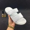 Venta caliente-pers para hombres Zapatos de diseñador casual Vestido de mujer Interior Cómodo Slip On Scuffs Outdoor Seaside Beach Zapatillas 36-45