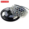 5M 30LEDS / M APA102 LED Pixel Strip Light, adresserbar med APA102 Inbyggd 5050 SMD RGB LED-chip, DC5V-ingång, Svart PCB, Vattentät IP67