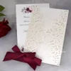 Ivory Shiny Rose Laser Laser Zaproszenie do ślubnej kieszeni Fold Flower Printing Zaproszenie ślubne z wstążką