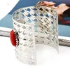 Groothandel-luxe ontwerper geometrische mooie turquoise steen holle verstelbare open manchet Bangle armband voor de vrouw