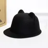 2019 Vanlig ullfilt Fedora hatt med söta kattöron för barn och vuxen Casual Parent-Child Equestrian Cap Trilby Bowler Caps