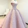 薄いピンクの豪華な肩のレースのボールガウンのウェディングドレスアップリケビーズRuched Bridal Wedding Gowns Robe deMariéeBC2519