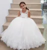 Communie jurken Pageant jurken voor kleine meisjes goedkope witte kant bloem meisje jurken met nieuwe ontworpen appliques riemen