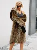 Frauenpelz-Faux-Frauen warme Mantel x-lange mit Zierhaube Gepard-Mustermaterial übergroß dick