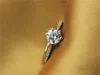 Sólido 925 prata esterlina anel 1ct estilo clássico diamante jóias moissanite anel festa de casamento aniversário anel para presente feminino box268a