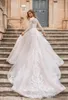 Naviblue 2019 Dolly Modest Long Sleeves Wedding Dresses Ball Gown Bateau Neck Lace Appliqued Bridal Gowns Court Train Plus Size Ve3935420