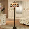 Tiffany Floor Lamp cor azul Flores Luzes de vidro do vintage Eurepean manchado por Sala Led cabeceira Piso Luzes TF036