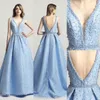 2019 livraison gratuite célébrité en stock robe de bal col en V robe de soirée sans manches style perlé bleu robe de bal robe formatura robe de soirée